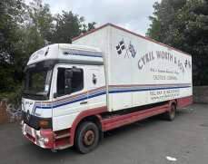2000 Mercedes 1223 Box Van 